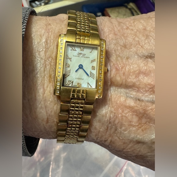 Stunning Art Deco Diamond Watch by Designer Daniel Steiger - Picture 14 of 14